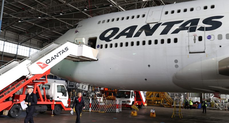 Qantas (QAN)