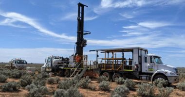 Sonic core drill rig at Blackbush deposit.