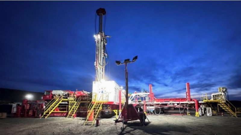 TMK Energy (ASX:TMK) Major drilling Rig on location for the Lucky-Fox-1 pilot production well.