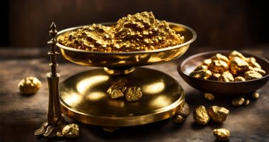 Image of gold being weighed