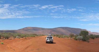 Offroad car explores the WA outback