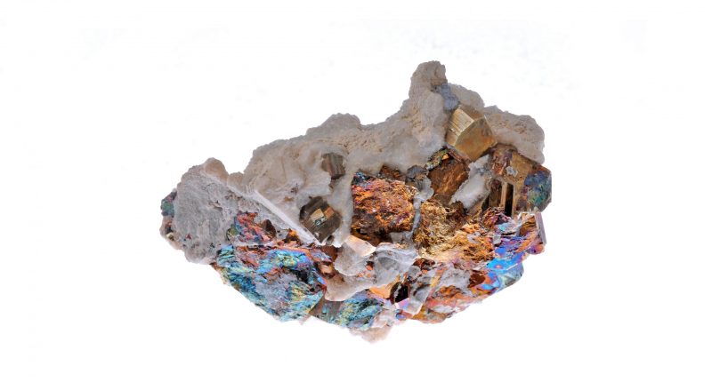 Pyrite, calcite and chalcopyrite