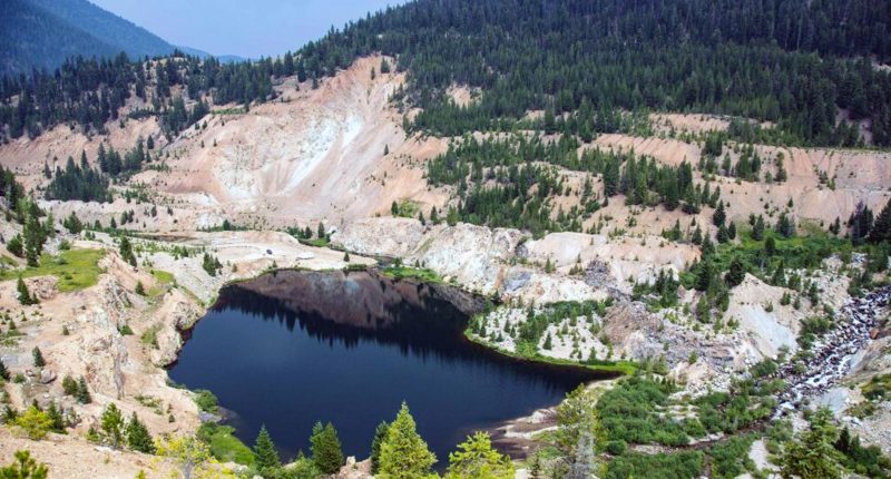 An antimony and stibnite valley in Idaho
